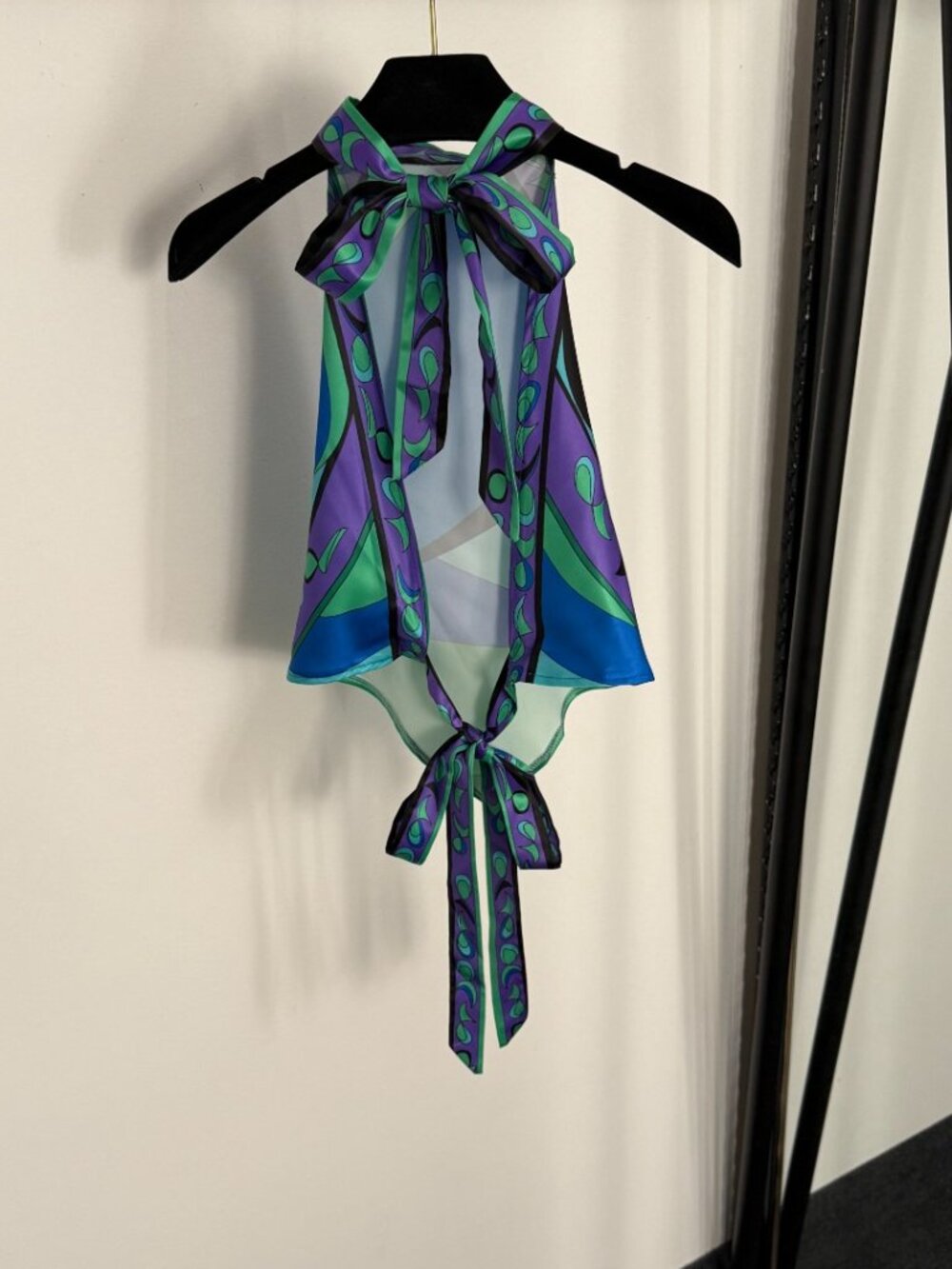 💙Emilio Pucci Retro Abstract Print Silky Halter Tank Dual Bow Detail Open Back - Picture 2 of 4